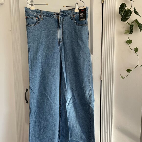 Levi's Ribcage Wide Leg Jeans - NWT / Splash zone - medium wash / size 30 - Picture 4 of 7